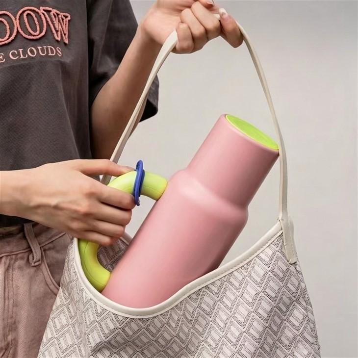 Stainless Steel Handle Giant Tumbler Dopamine Color Straw Cup Outdoor Portable Insulated Ice Cup Wholesale factory